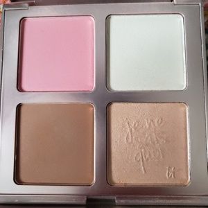 Je ne sais quoi- IT quad